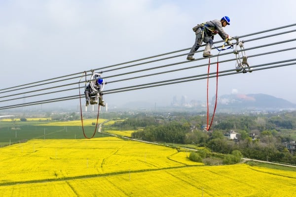 Employees work on power lines in Wuhu, in eastern China’s Anhui province, on April 1, 2026. Photo: Xinhua Employees work on power lines in Wuhu, in eastern China’s Anhui province, on April 1, 2026. Photo: Xinhua