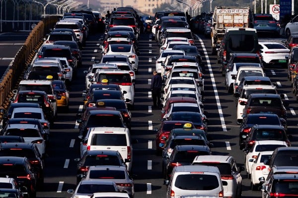 Traffic is gridlocked during the morning rush hour on a sunny day in Beijing. Photo: Reuters Traffic is gridlocked during the morning rush hour on a sunny day in Beijing. Photo: Reuters