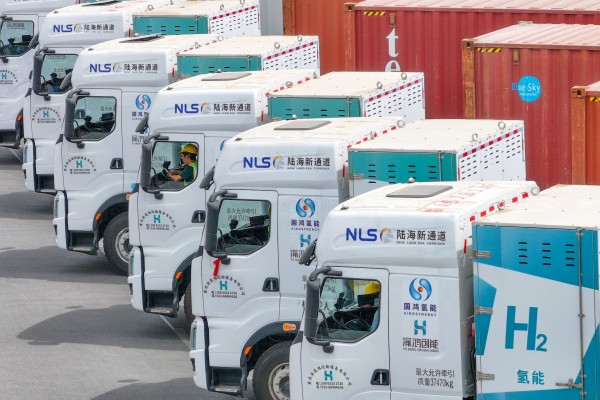 Hydrogen-powered heavy-duty trucks are seen as a potential route to cutting emissions from China’s long-haul freight sector, offering an alternative to battery-electric vehicles limited by range and charging times. Photo: Xinhua
