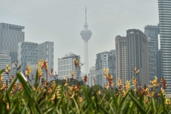 The Kuala Lumpur Tower is obscured by toxic haze from Indonesian wildfires on Monday. Photo: AFP