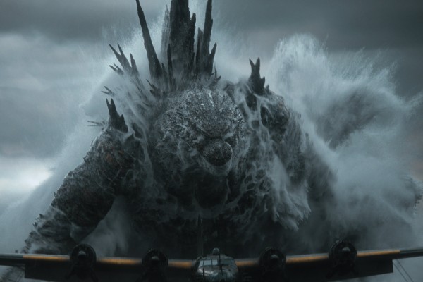 A still from Godzilla Minus Zero (Japanese). Directed by Takashi Yamazaki and starring Ryunosuke Kamiki and Minami Hamabe.