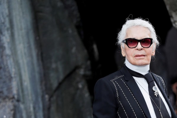 Karl Lagerfeld dead at age 85: Legendary Chanel designer passes away in  Paris - YP