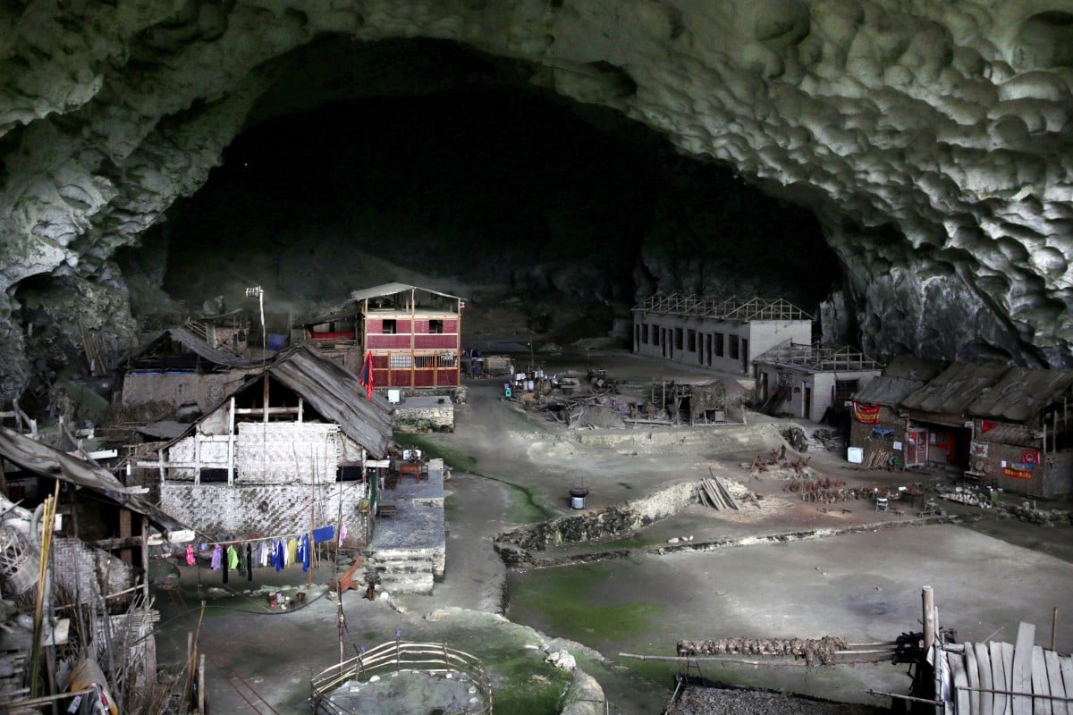 Inside China&#39;s last cave village, where people live in total darkness |  Goldthread