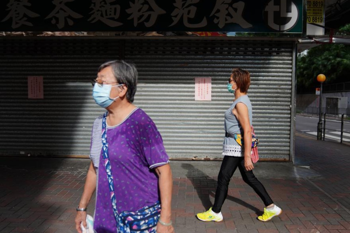 The new rules may include a ban on dining in during lunchtime and compulsory mask wearing outdoors . Photo: SCMP/ Sam Tsang