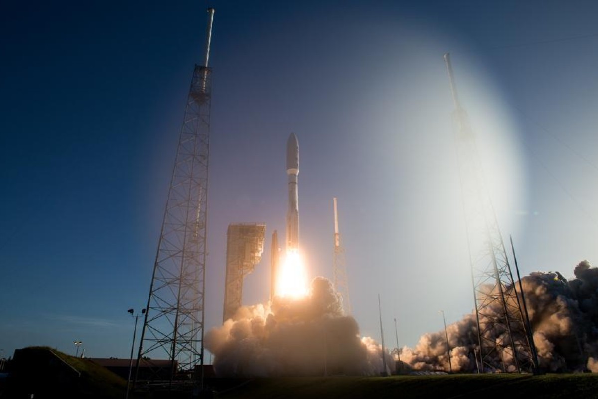 See ya later, little Mars Rover! Photo: Reuters