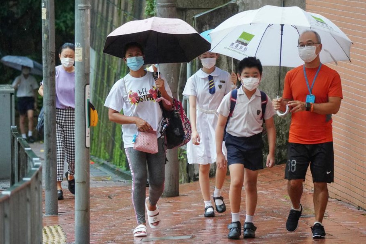 Hong Kong students will head back to the classroom beginning on Wednesday. Classes have been largely online since January. Photo: SCMP/Sam Tsang