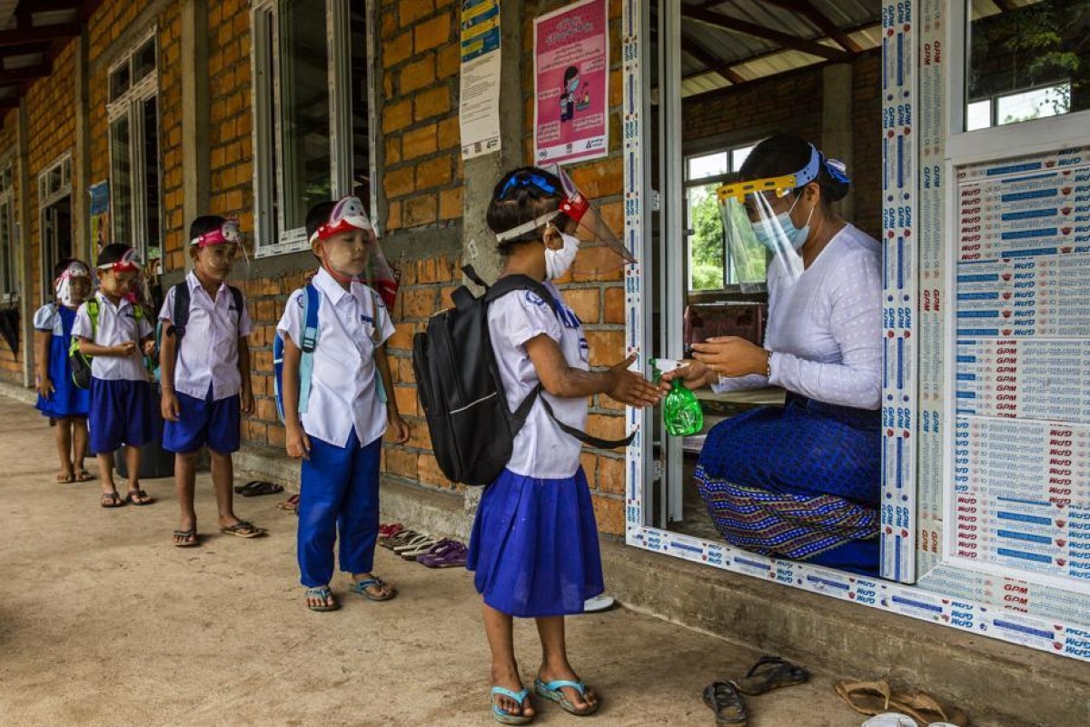 Students go back to school at Wei Paung village, Mon state on 20 August, 2020. Photo: VSO/ Nyan Zay Htet