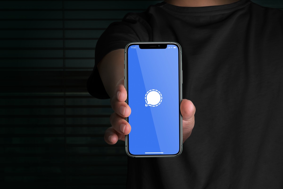 Concerns about privacy have led to many people abandoning WhatsApp in favour of Signal.