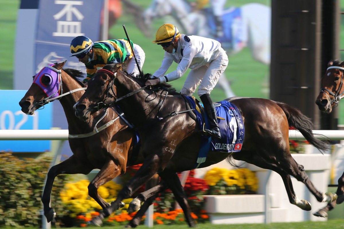 Golden Sixty (outside) gets the better of Furore (inside) to win the Group One Gold Cup. Photos: Kenneth Chan