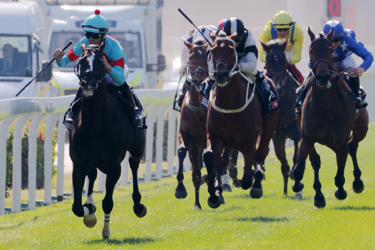 Joao Moreira pilots Glory Vase to victory in the 2019 Hong Kong Vase. Photos: Kenneth Chan