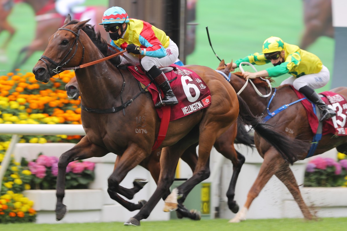 Alexis Badel bolts clear on Wellington to win the Chairman’s Sprint Prize. Photos: Kenneth Chan