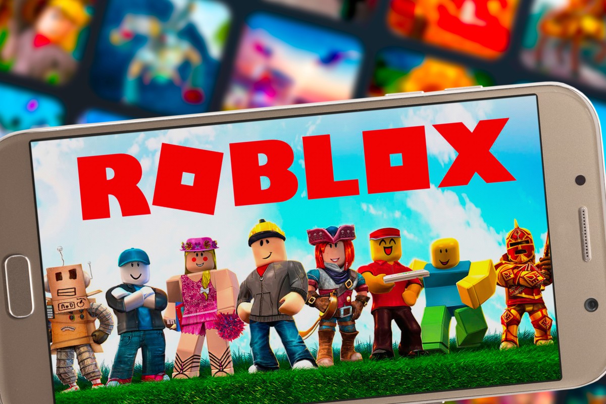 How To Get FREE ITEMS In Roblox Marketplace! (2021) 