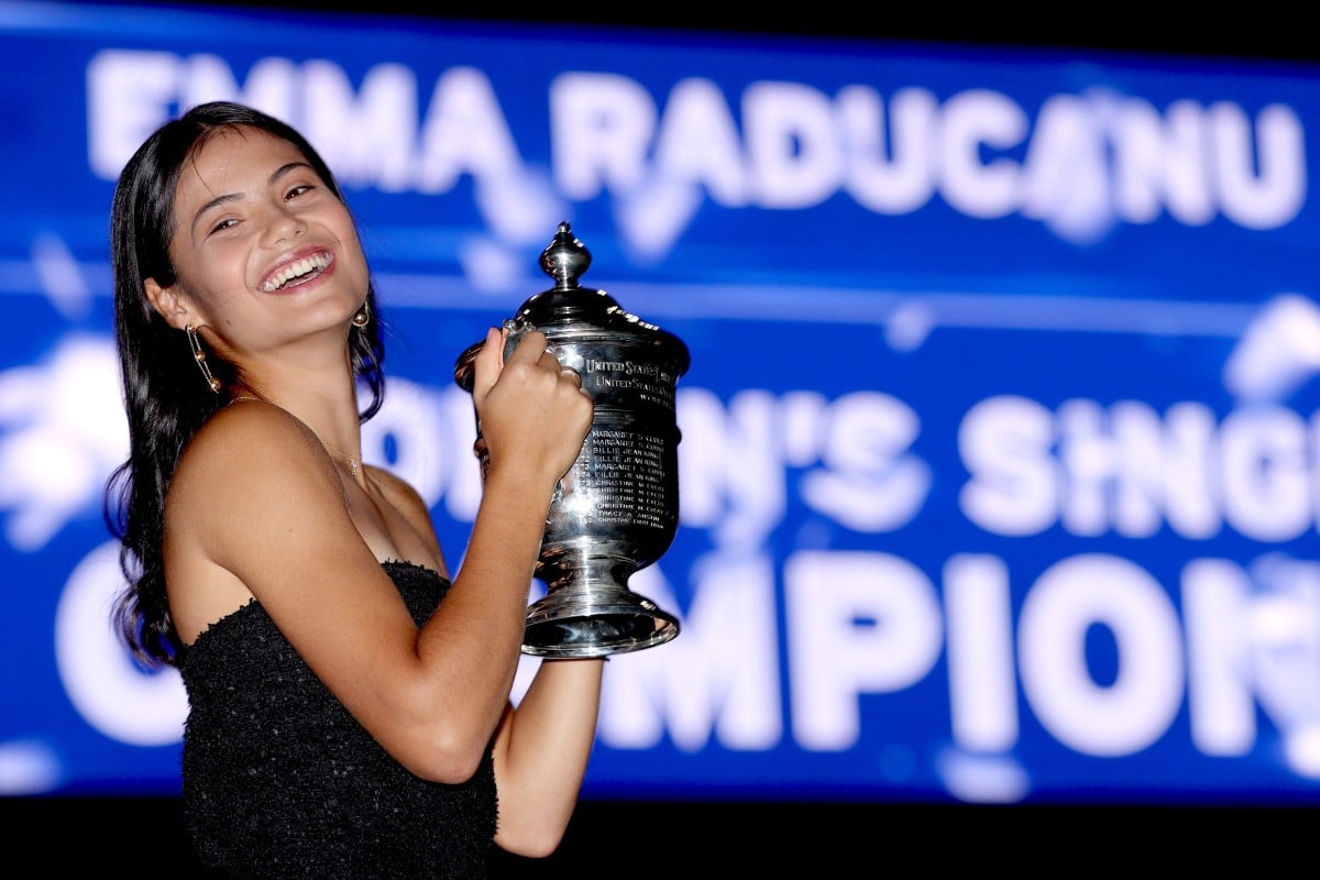 Emma Raducanu of Britain poses with the championship trophy after defeating Leylah Annie Fernandez of Canada during their Women’s Singles final match at the US open. Photo: AFP