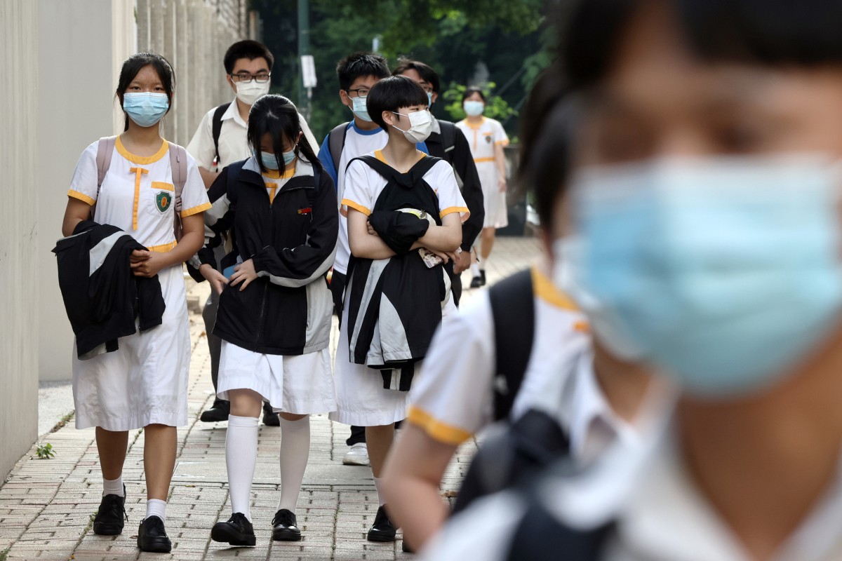 Hong Kong teens are feeling stressed out by heavier workloads and faster pace of instruction. Photo: K.Y. Cheng