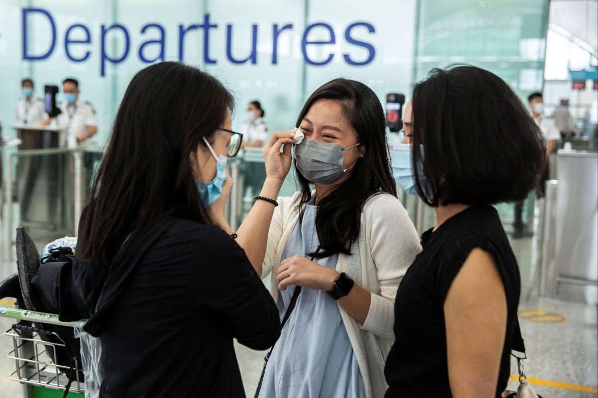 Many Hong Kong people are leaving the city. Photo: AFP