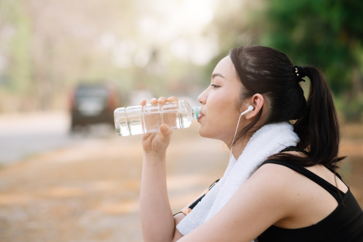 Staying hydrated can reduce your risk of heart failure. Photo: Shutterstock
