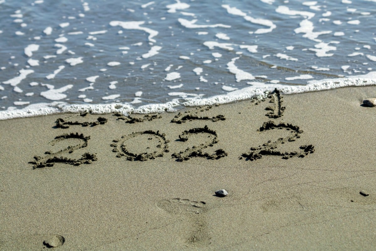 As we say goodbye to 2021, we say hello to 2022. Photo: Shutterstock