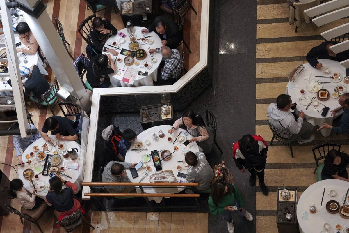 Dine-in services after 6pm will be banned for at least the next two weeks as Hong Kong fights its fifth wave of Covid. Photo: SCMP/ Felix Wong