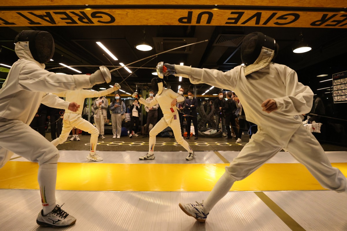 Students at HKTA The Yuen Yuen Institute No 1 Secondary School in Kwai Tsing undergo fencing training. Photo: SCMP / Nora Tam