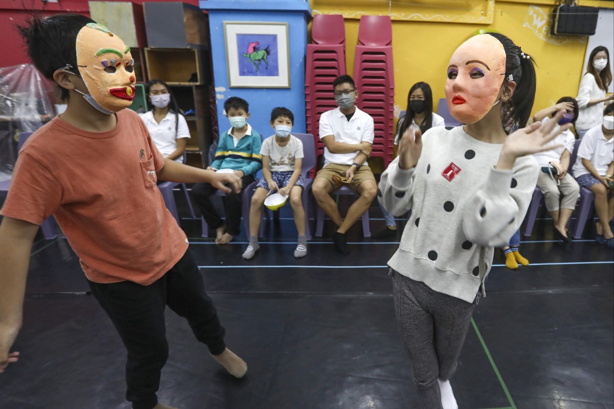 Students participate in The Nonsensemaker workshop at Wing Chai Industrial Building in San Po Kong. Photo: Jonathan Wong