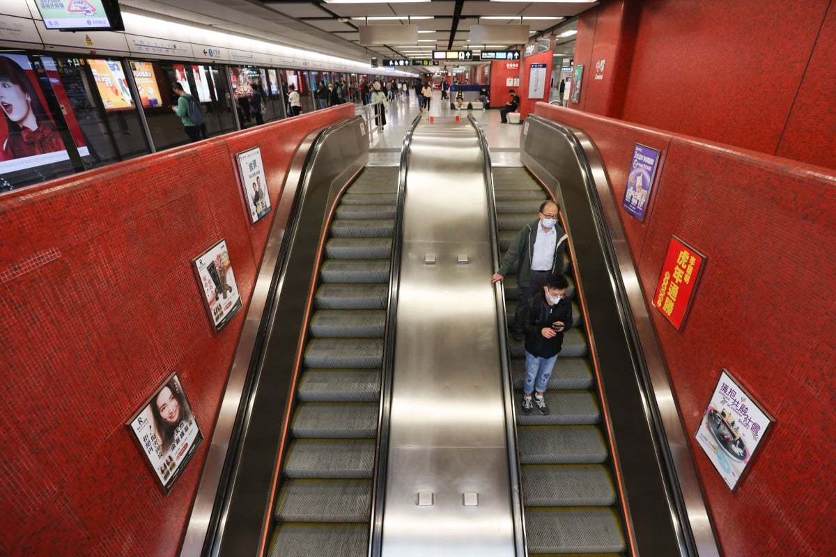 Central MTR station is quiet under work from home arrangements and tightened social-distancing rules amidst the fifth wave of the coronavirus outbreak. Photo: Nora Tam