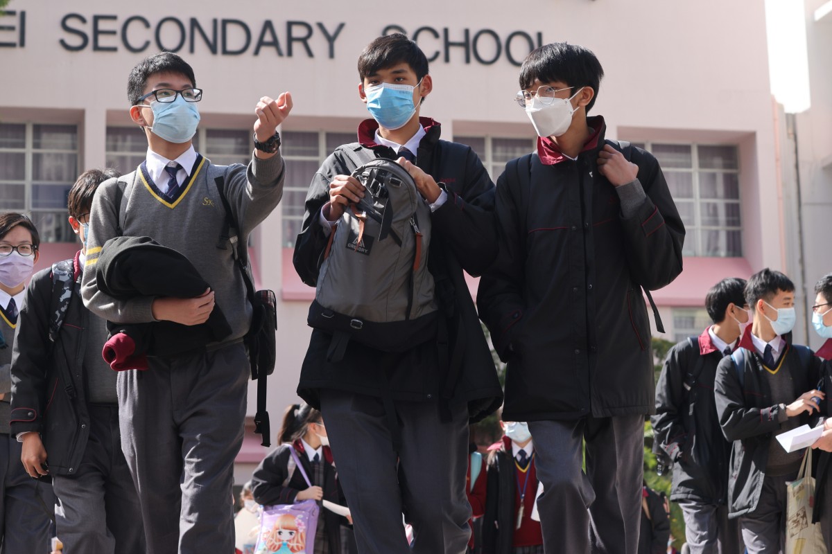 Secondary schools will resume face-to-face teaching after the DSE exams while primary schools, international schools and kindergarten students will return to school from April 19; students are not required to be vaccinated. Photo: May Tse