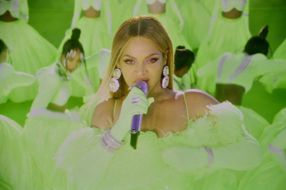US singer-songwriter Beyoncé performs her Oscar-nominated song “Be Alive,” from the film “King Richard,” during the 94th Oscars at the Dolby Theatre in Hollywood, California. Photo: AFP