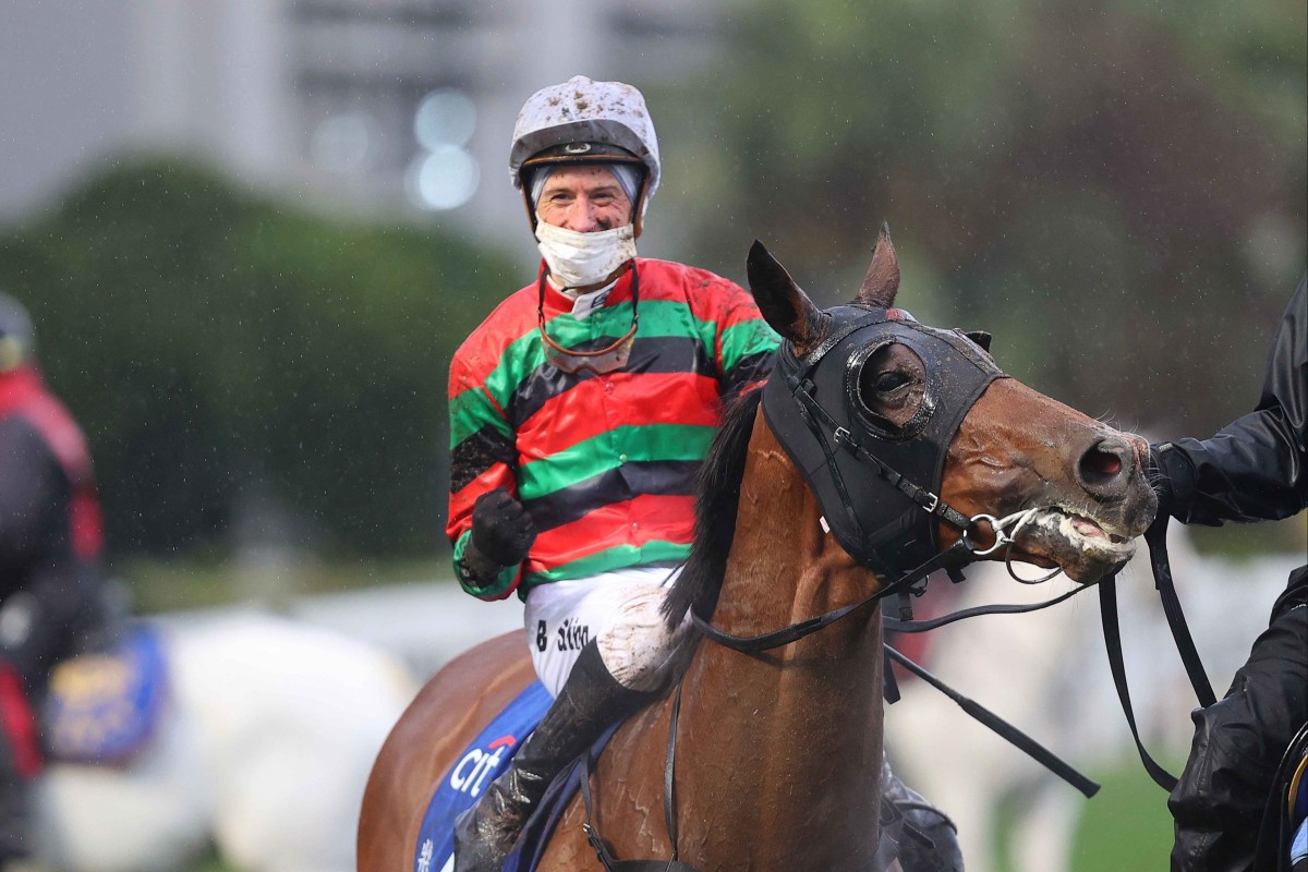 Blake Shinn celebrates his Gold Cup victory aboard Russian Emperor. Photos: HKJC