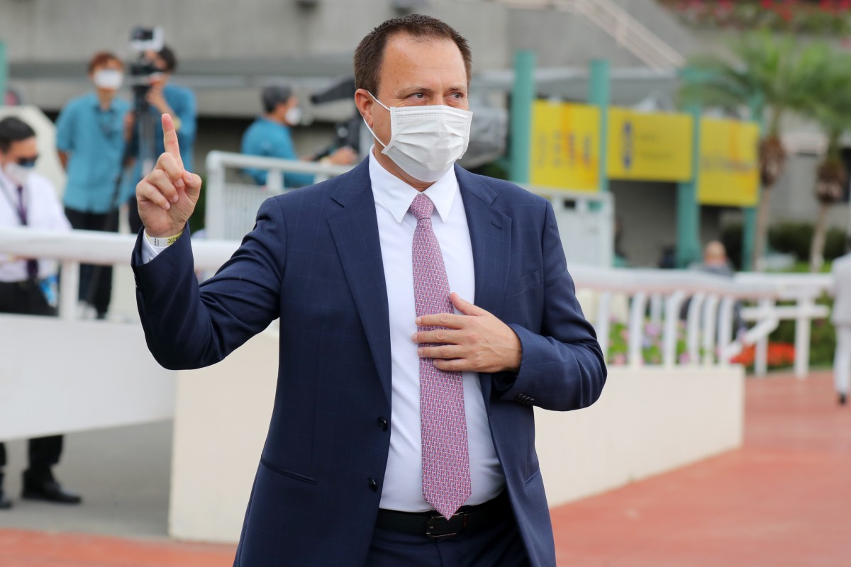 Trainer Caspar Fownes celebrates his 1,000th Hong Kong winner. Photos: Kenneth Chan