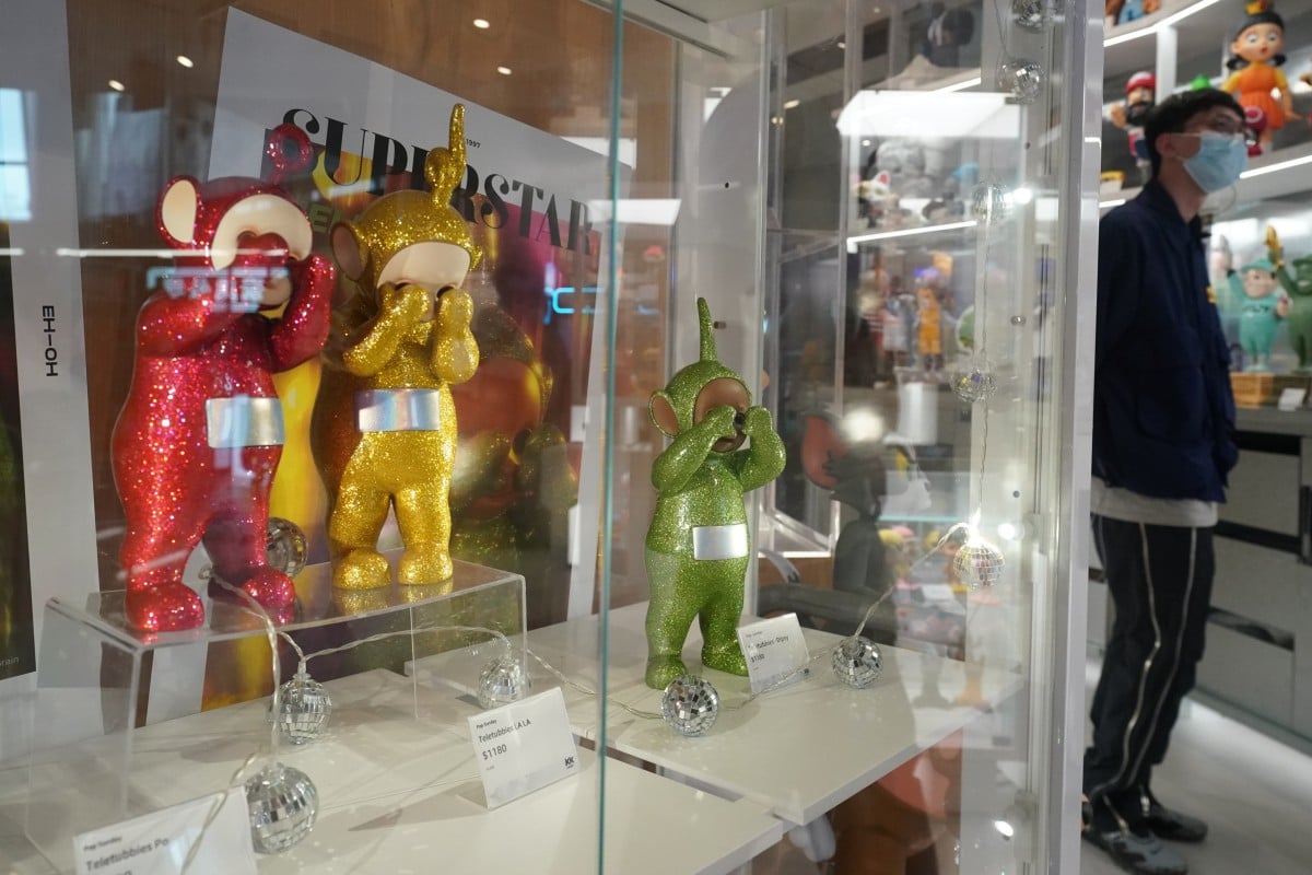 The story of a young boy accidentally breaking a giant Teletubbies statue and being forced to pay for it went viral on Hong Kong social media earlier this week. Photo: Felix Wong