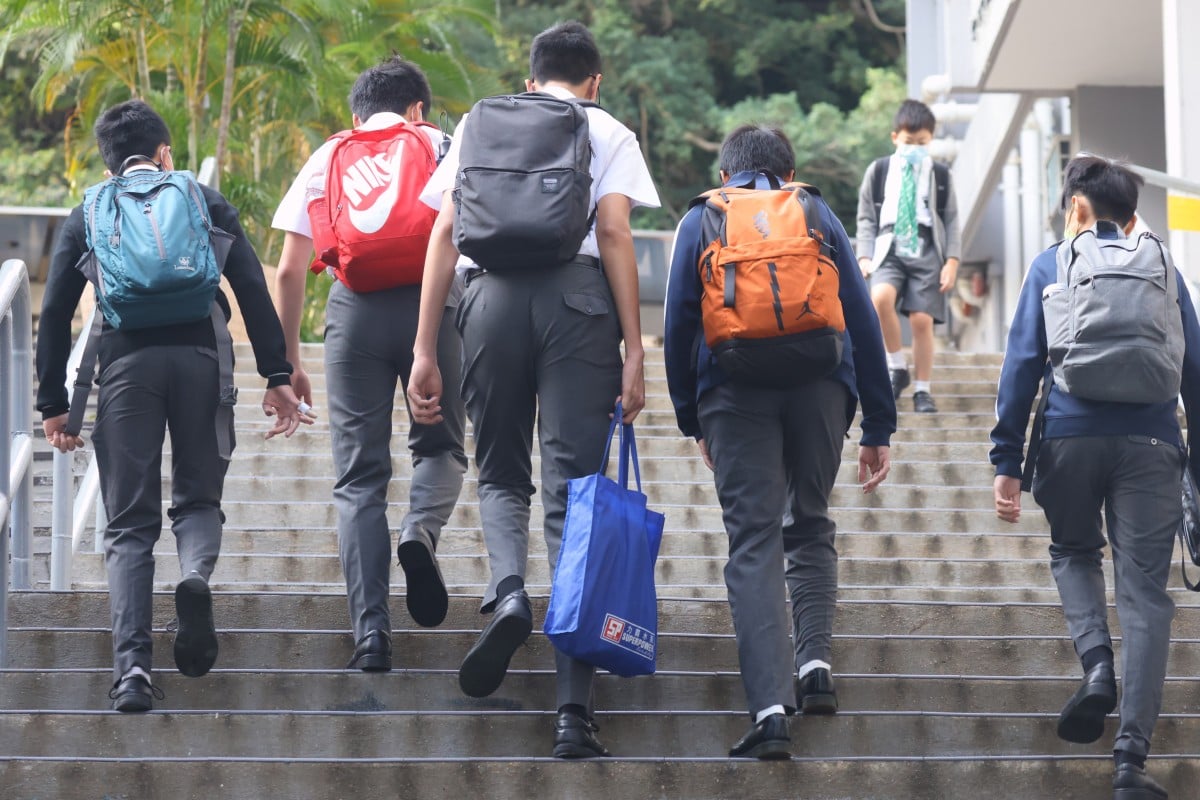 Experts say that as classes resume and exams loom over students, they start to feel more pressure. Photo: Dickson Lee