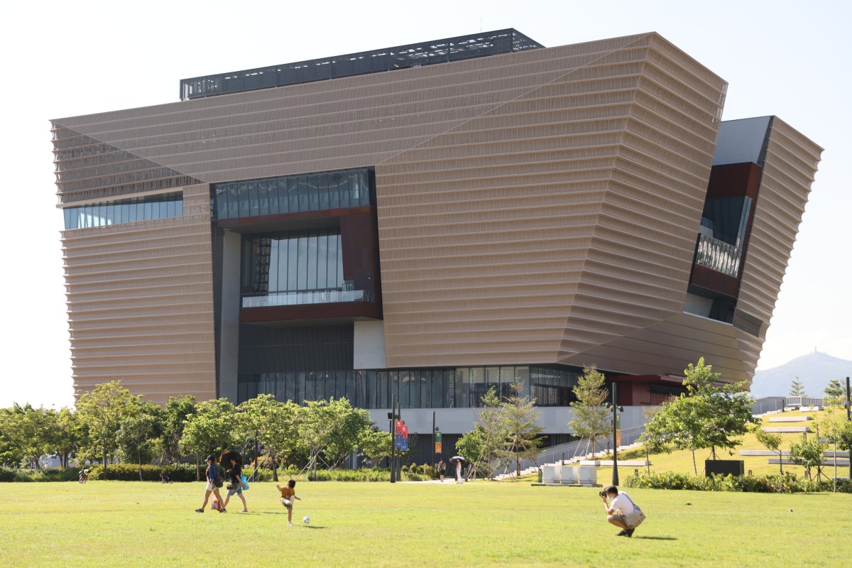 The Hong Kong Palace Museum, located in the West Kowloon Cultural District, received about 6,500 visitors on its opening day. Photo: Nora Tam