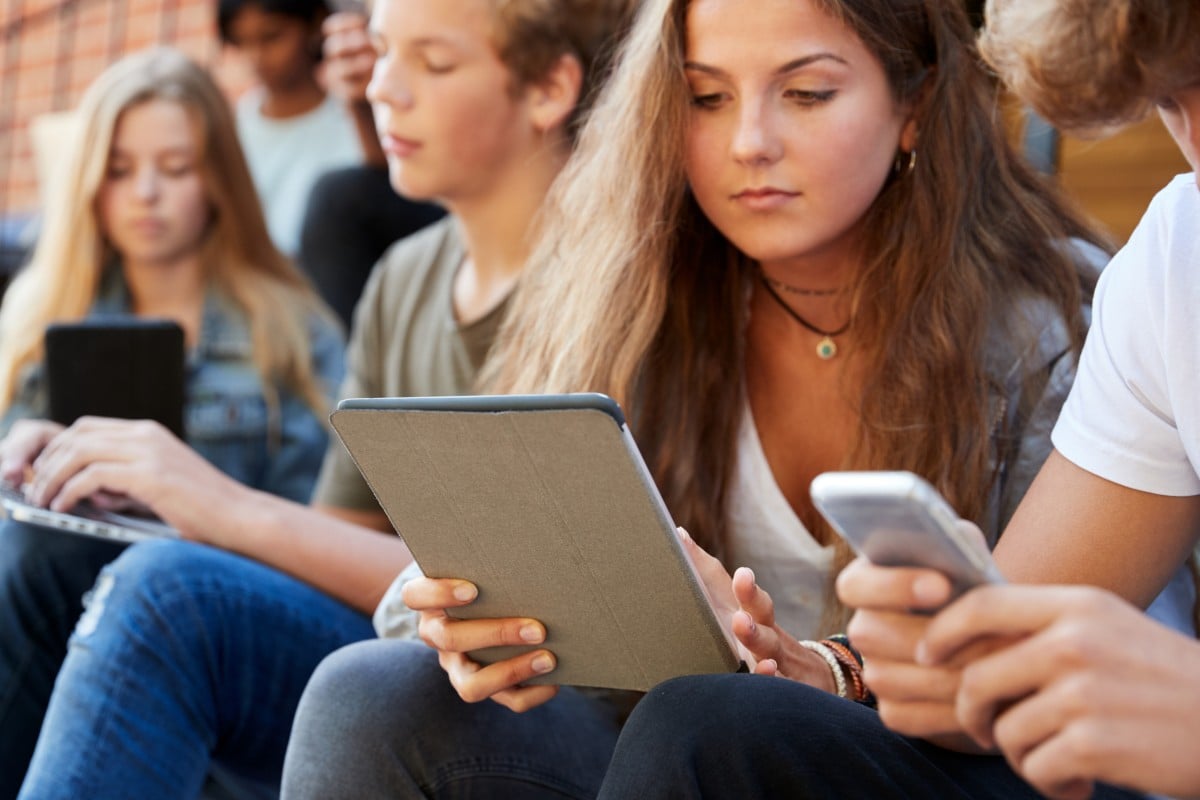 Teenagers in the UK are increasingly getting their news from social media rather than news channels. Photo: Shutterstock