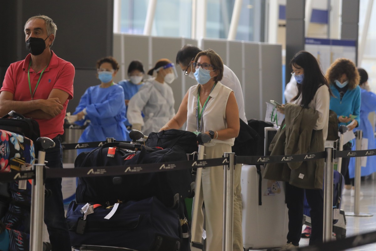 Under the city’s current “3+4” scheme, travellers are required to undergo hotel quarantine for three days and spend four days under home medical surveillance. Photo: Xiaomei Chen
