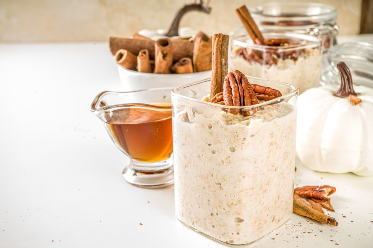 Serve up some fall vibes with these overnight oats. Photo: Shutterstock