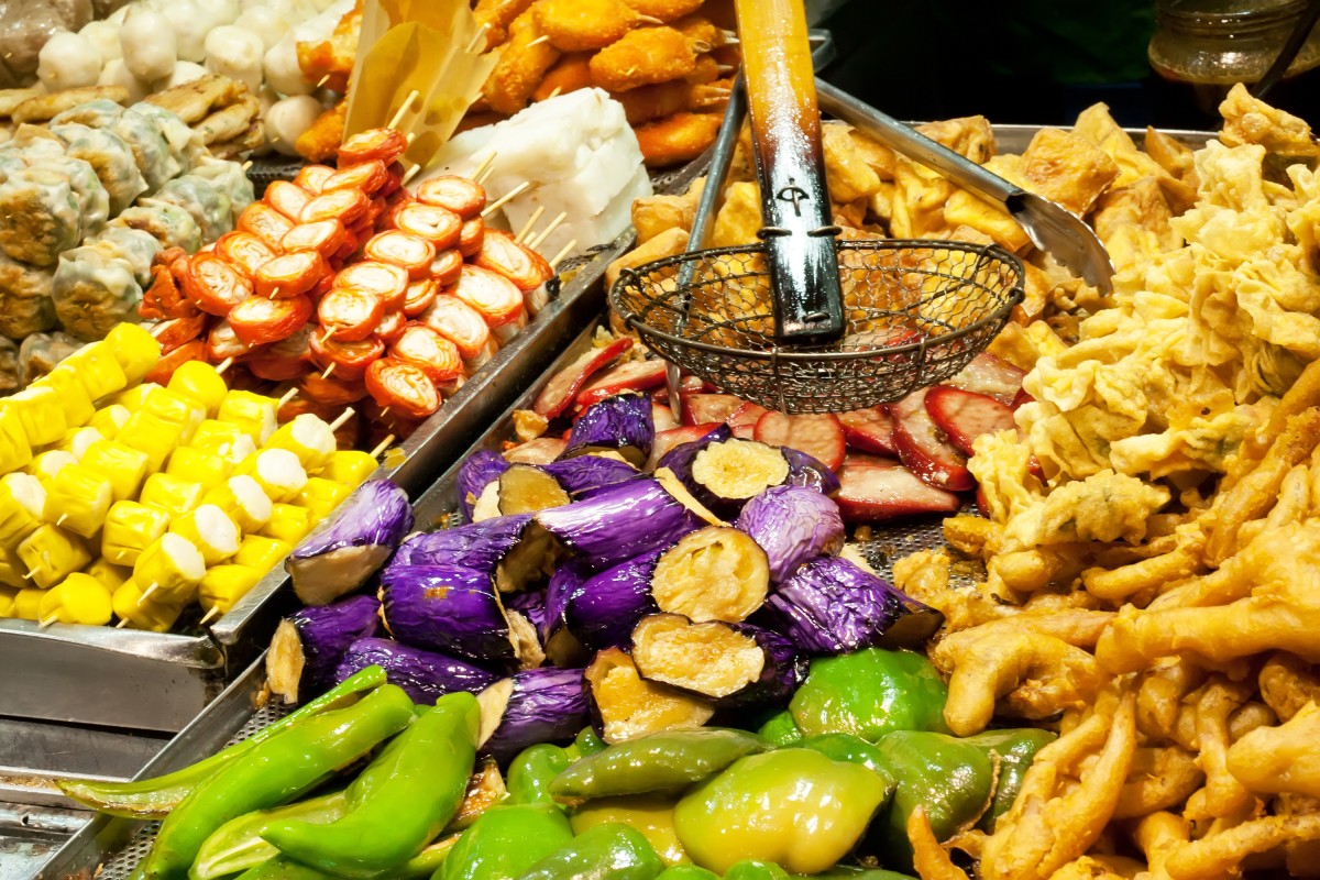 In Hong Kong, ingredients used for the snack filled with fish paste include capsicum, aubergine, bean curd puff, tofu and smoked sausages. Photo: Shutterstock