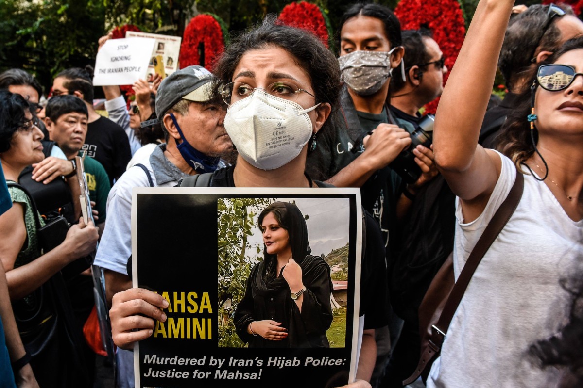People participate in a protest against Iranian President Ebrahim Raisi outside the United Nations on September 21, 2022 in New York City. Photo: AFP