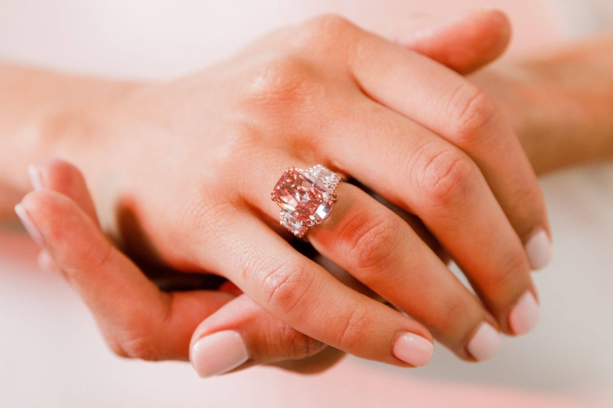 The Williamson Pink Star diamond sold for more than HK$450 million on Friday, setting a record for price per carat for any diamond or gemstone, according to auction house Sotheby’s. Photo: AFP/Sotheby’s