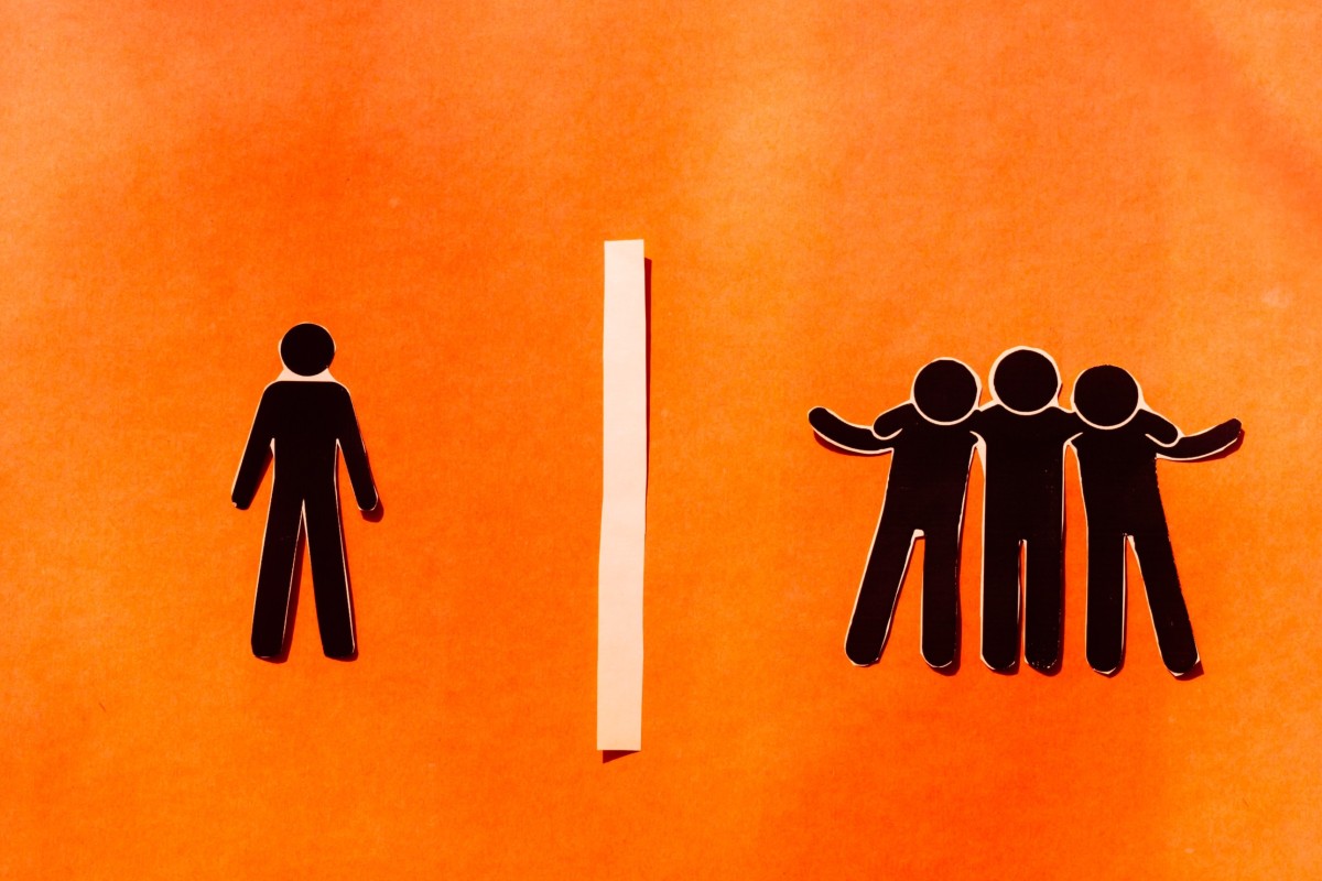 What should you do when you feel left out? Photo: Shutterstock
