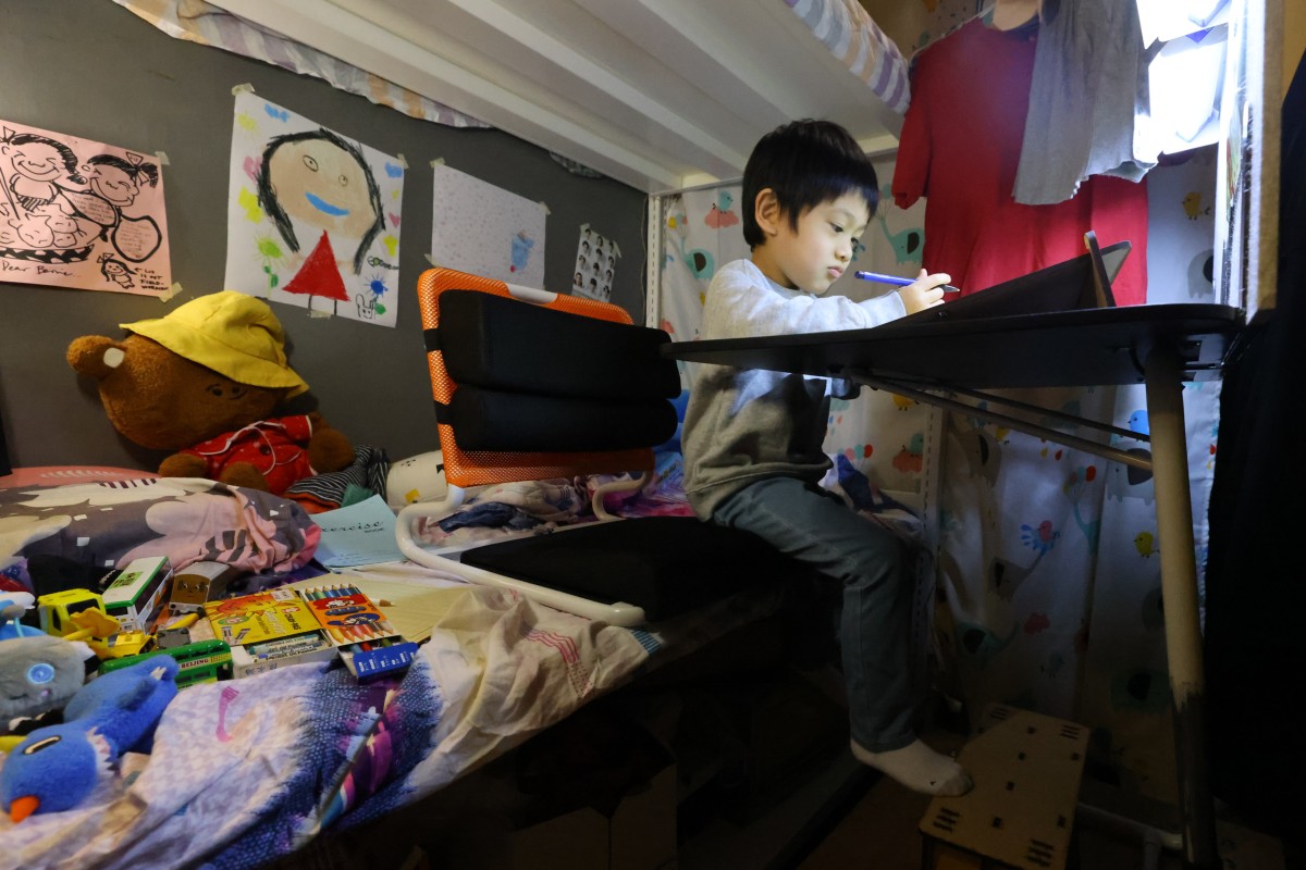 The Strive and Rise programme aims to help youngsters from underprivileged families expand their social networks and enhance their upward mobility. Photo: Dickson Lee