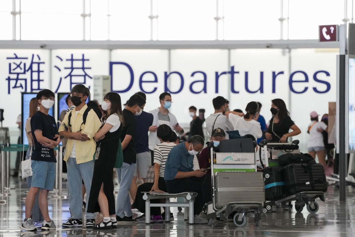 As of June, a total of 133,124 Hongkongers have been approved for the citizenship route since the scheme was launched. Photo: Sam Tsang
