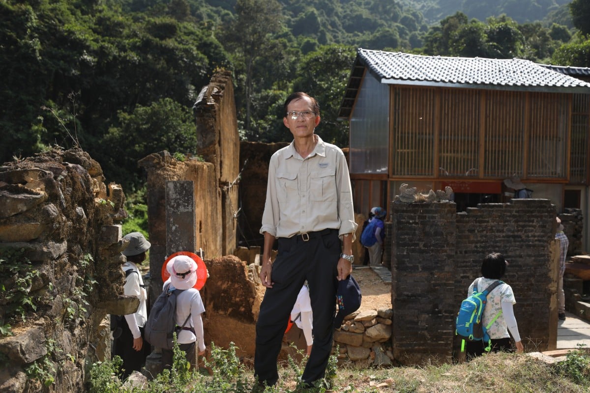 Tsang Yuk-on in front of the house in Mui Tsz Lam where he was born. Photo: Xiaomei Chen