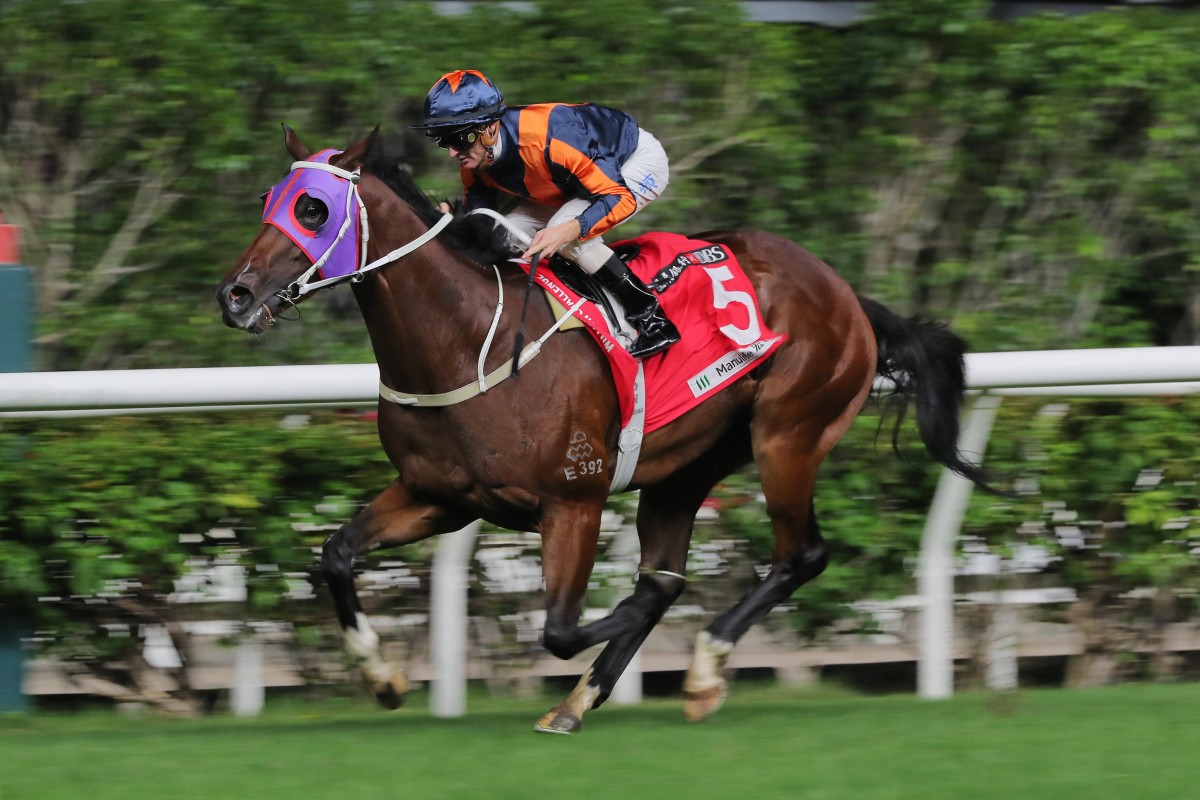 Whizz Kid breaks Happy Valley’s 1,000m Class Two track record under Zac Purton on November 9. Photo: Kenneth Chan