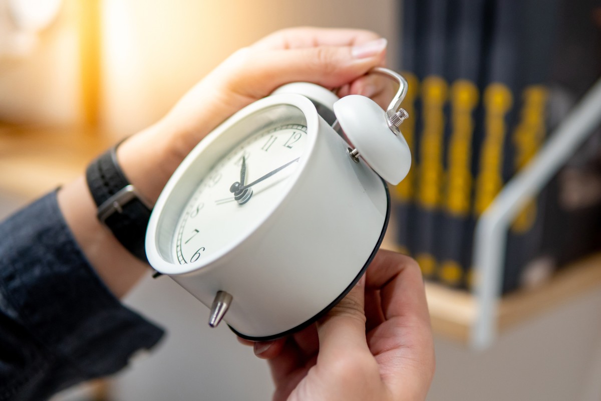 How can you remember whether to set your clock forward or back? There’s a handy saying - “spring forward, fall back”. Photo: Shutterstock