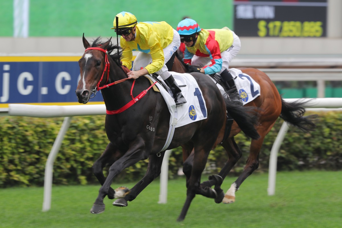 Lucky Sweynesse sails past Wellington on his way to victory in the Sprint Cup at Sha Tin on Sunday. Photos: Kenneth Chan