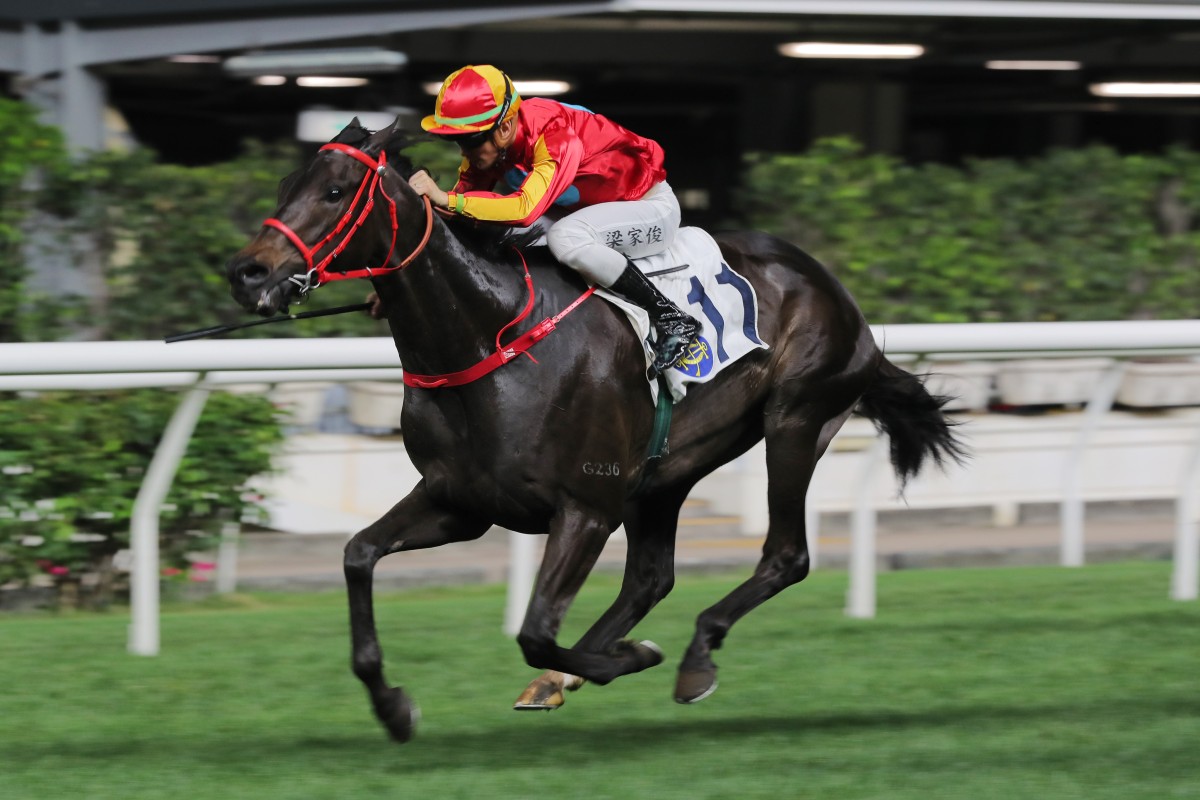 Encountered storms to victory under Derek Leung at Happy Valley last night. Photo: Kenneth Chan