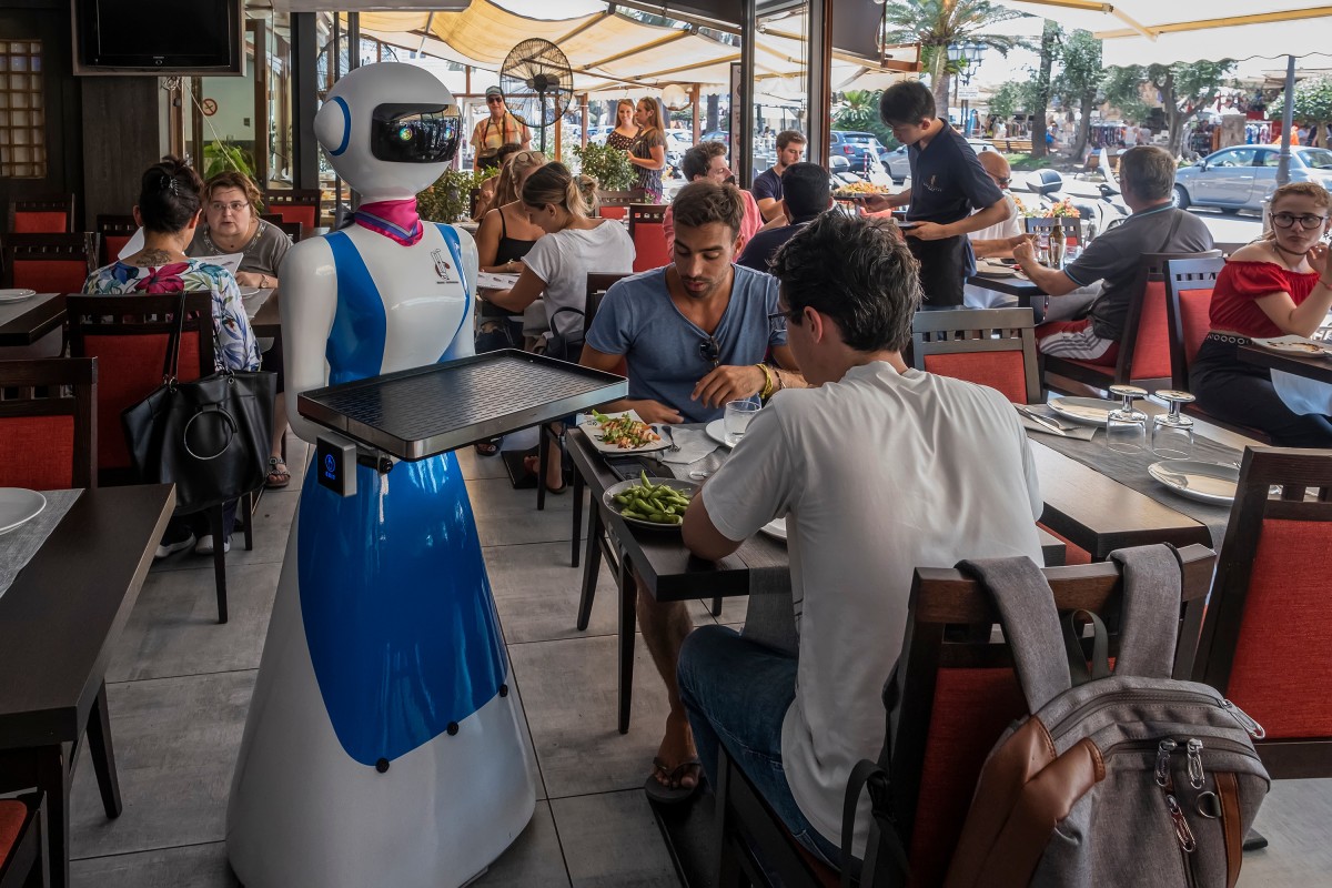 Study Buddy (Challenger): Are Robot Waiters Going To Take Over Jobs Of ...