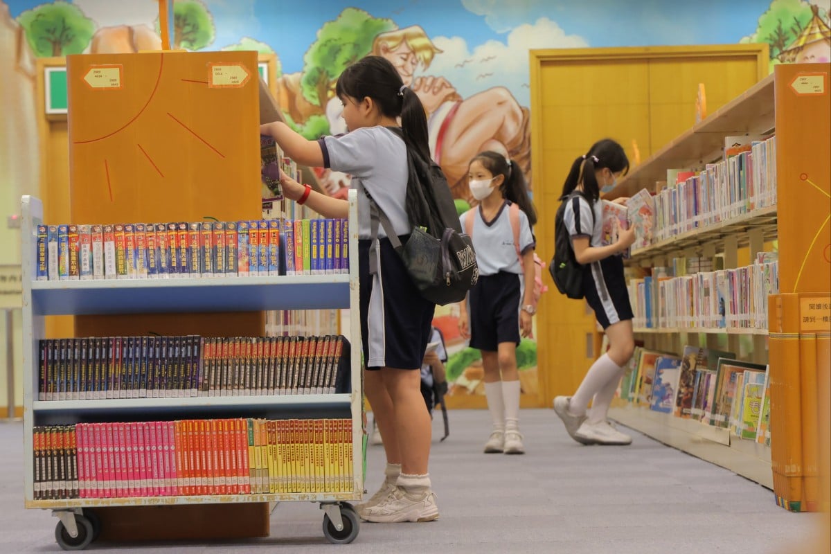 Since the national security law was imposed in 2020, politically sensitive titles have slowly been pulled from the city’s library shelves. Photo: Jelly Tse