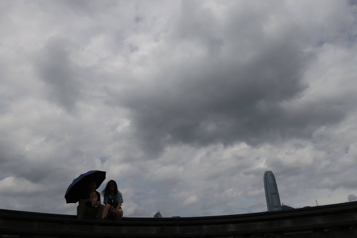Hong Kong Observatory considers raising No 8 typhoon signal, says ...