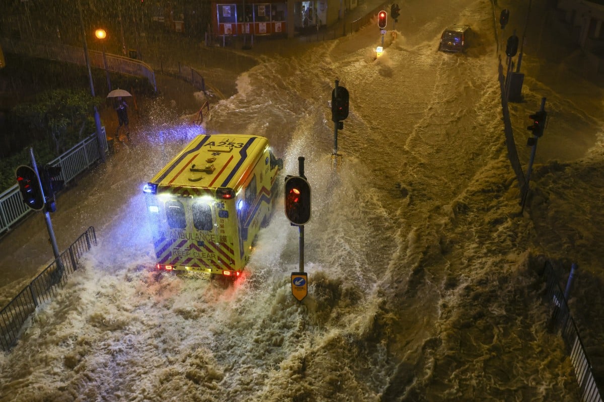 Serious flooding in Chai Wan during the black rainstorm on September 8, 2023. Photo: Dickson Lee